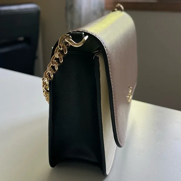 Kate Spade Purse - Picture 4 of 12